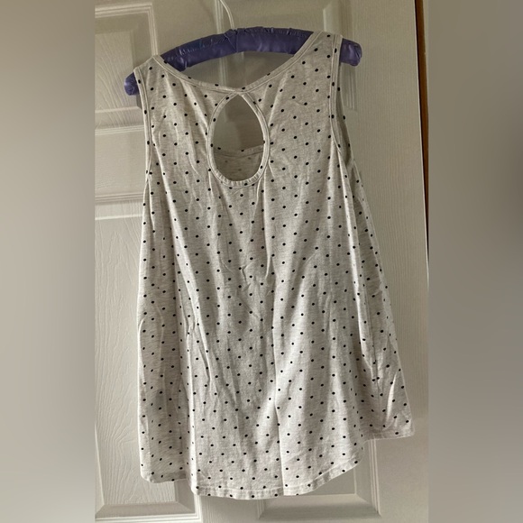 Large Minnie Mouse polkadot tank top with Minnies head in front - Picture 3 of 5